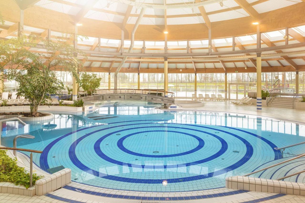 Schicke Fewo Mit Terrasse, Gratis Nutzung Vom Ahoi Erlebnisbad Und Sauna In Sellin - Haus De Niege Wech Fewo 02 ธีโซว์ ภายนอก รูปภาพ